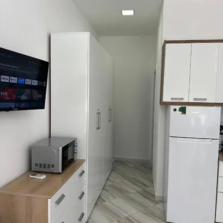 Marble Breeze By Adriatic Living Apartment Durres